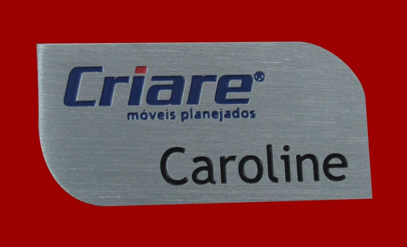 Crachá de identificação em aço inox personalizado