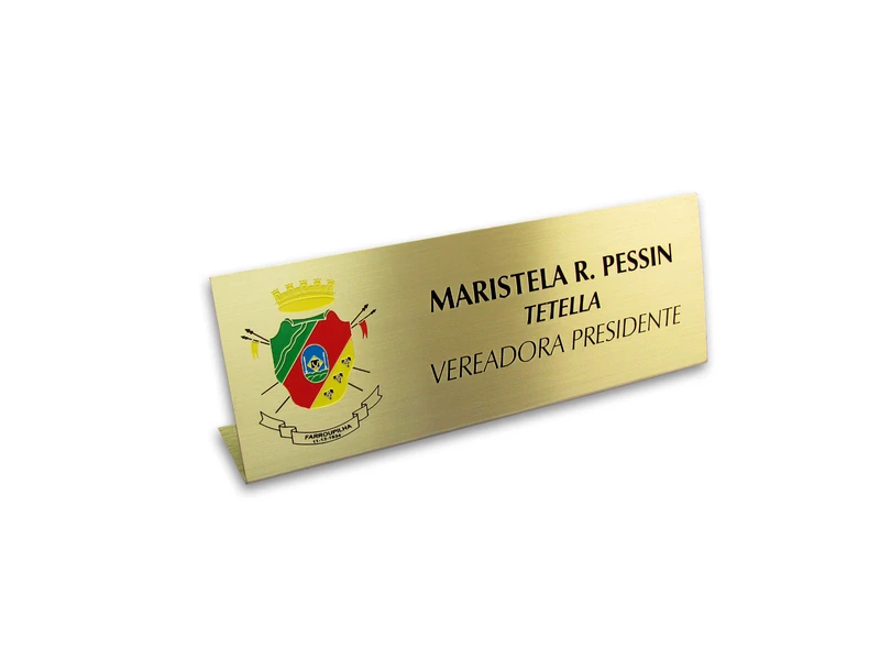 Display de latão personalizado